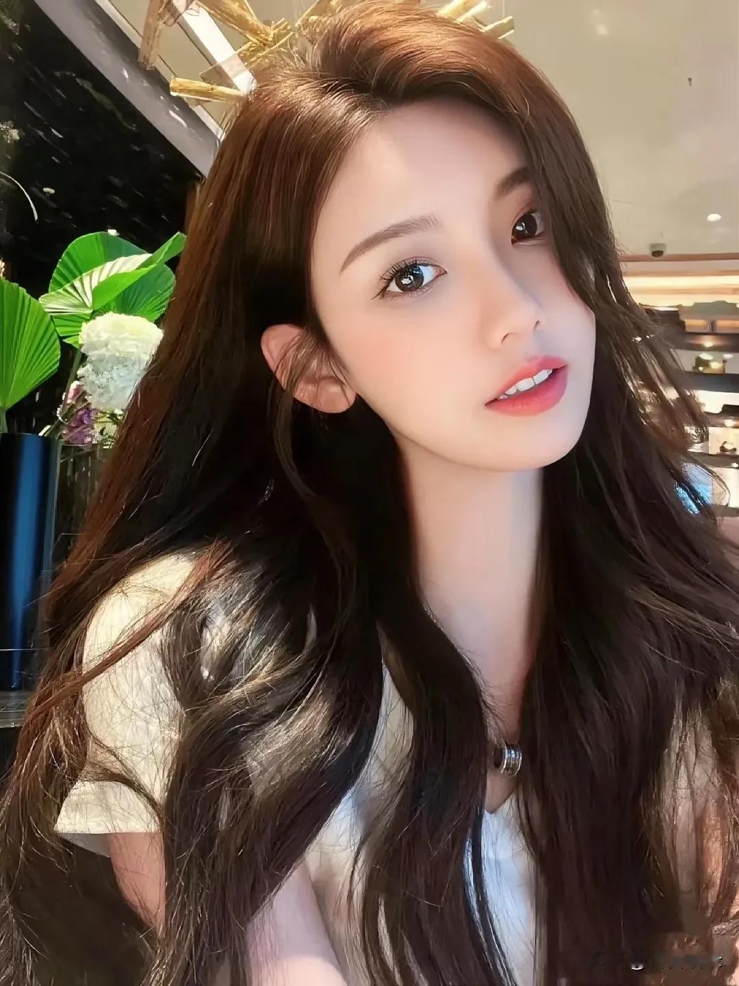好女人的表现，往往体现在多个方面。
 
1，她心怀善良，对世界充满爱与关怀，无论