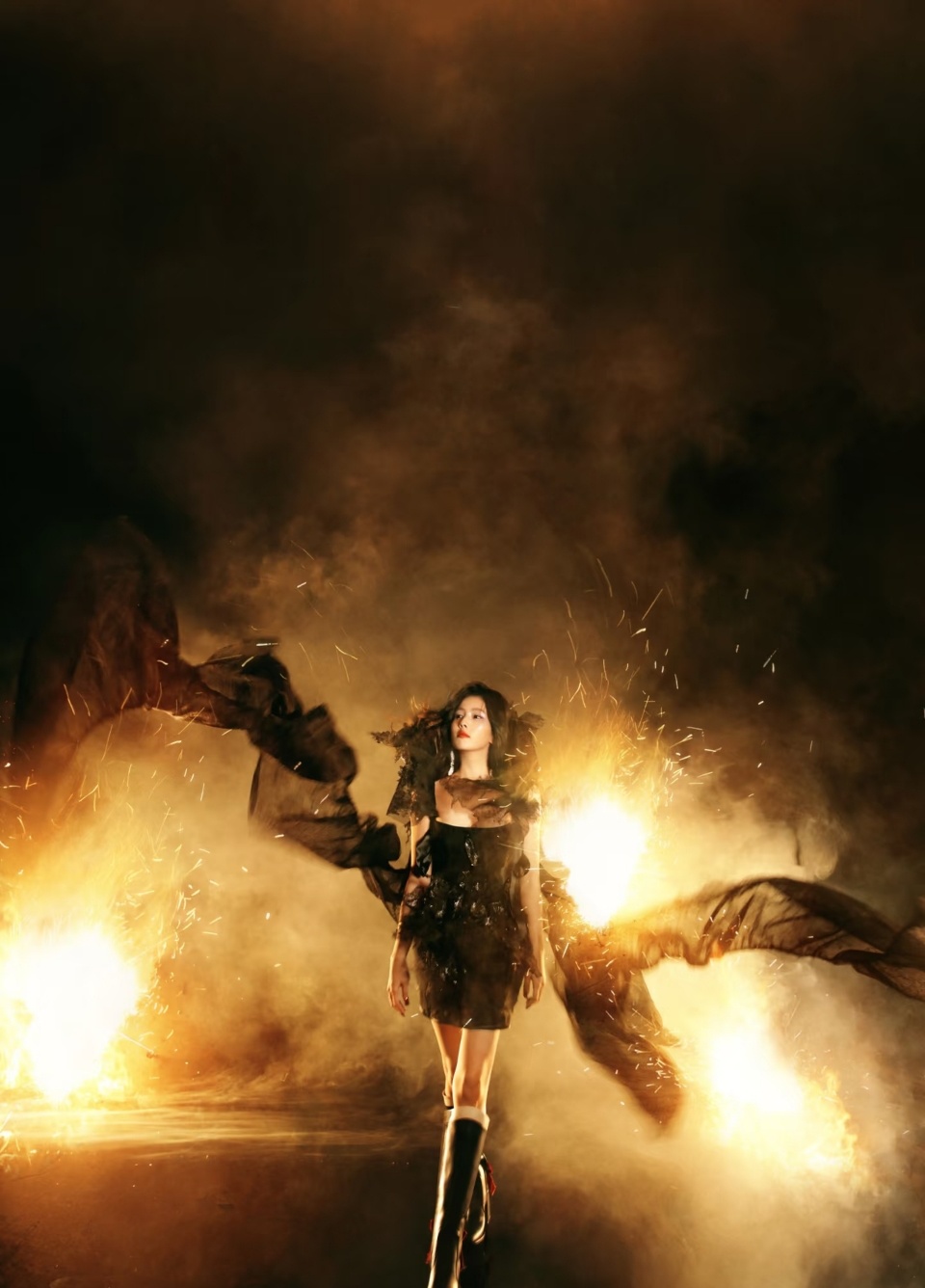 白鹿费加罗五月封高定白鹿三登费加罗封面白鹿费加罗五月封高定！！！ 