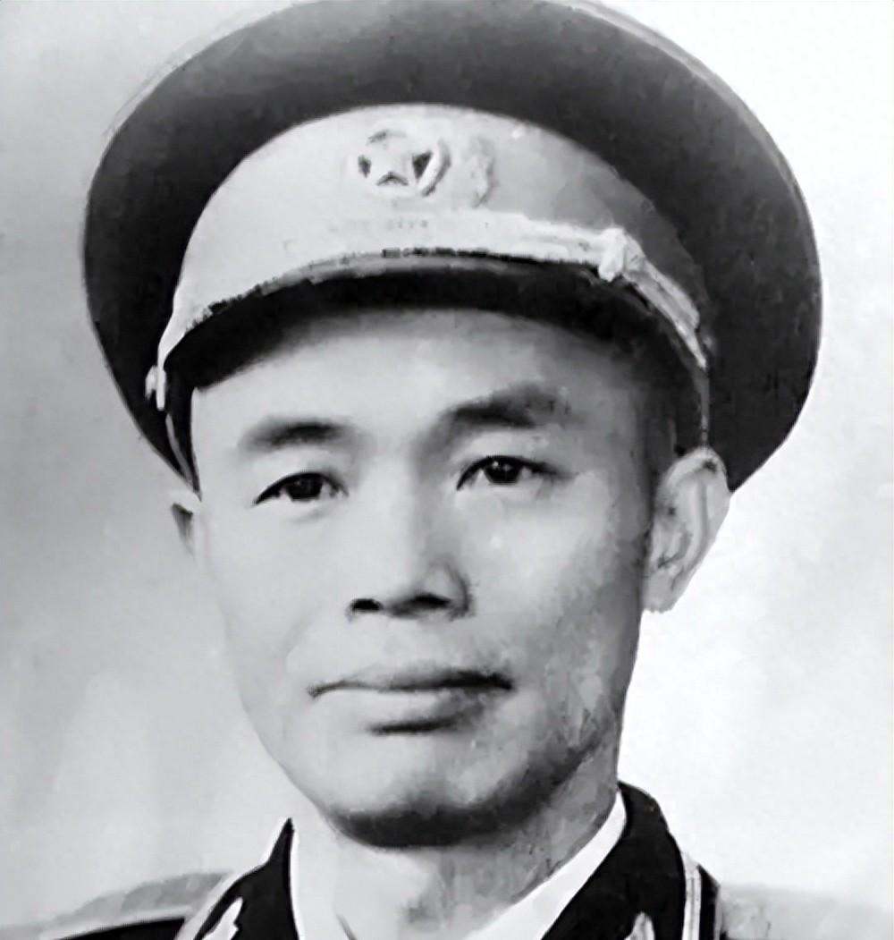 1948年钟伟带领队伍突袭沈阳，因兵力不足拦停友军：不要走，跟我一起打沈阳吧！