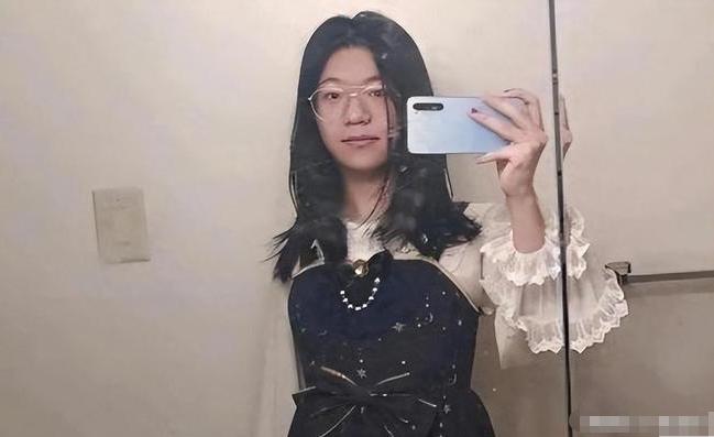 国科大硕士季子越，称侵华日军为英雄，开除学籍后扬言投奔美国。2020年夏天，中国