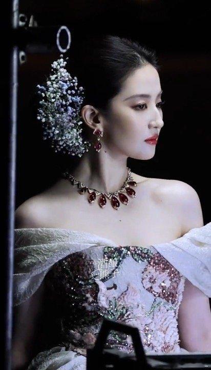 我复刻了刘亦菲满天星妆造 天仙不是白说的[拜托][拜托]刘亦菲满天星妆造真美神降