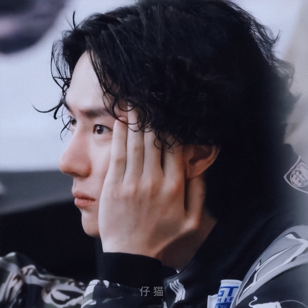 心如湖水泛起丝丝涟漪🥺. 