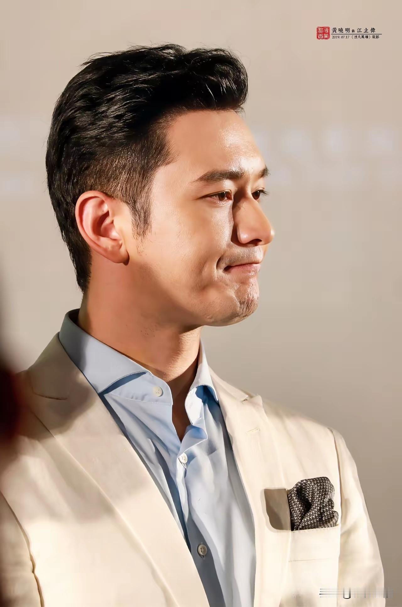 黄晓明的粉丝已经意识到了
​以后可能他不会再拍戏了
​原因很简单，刚拿了影帝，却