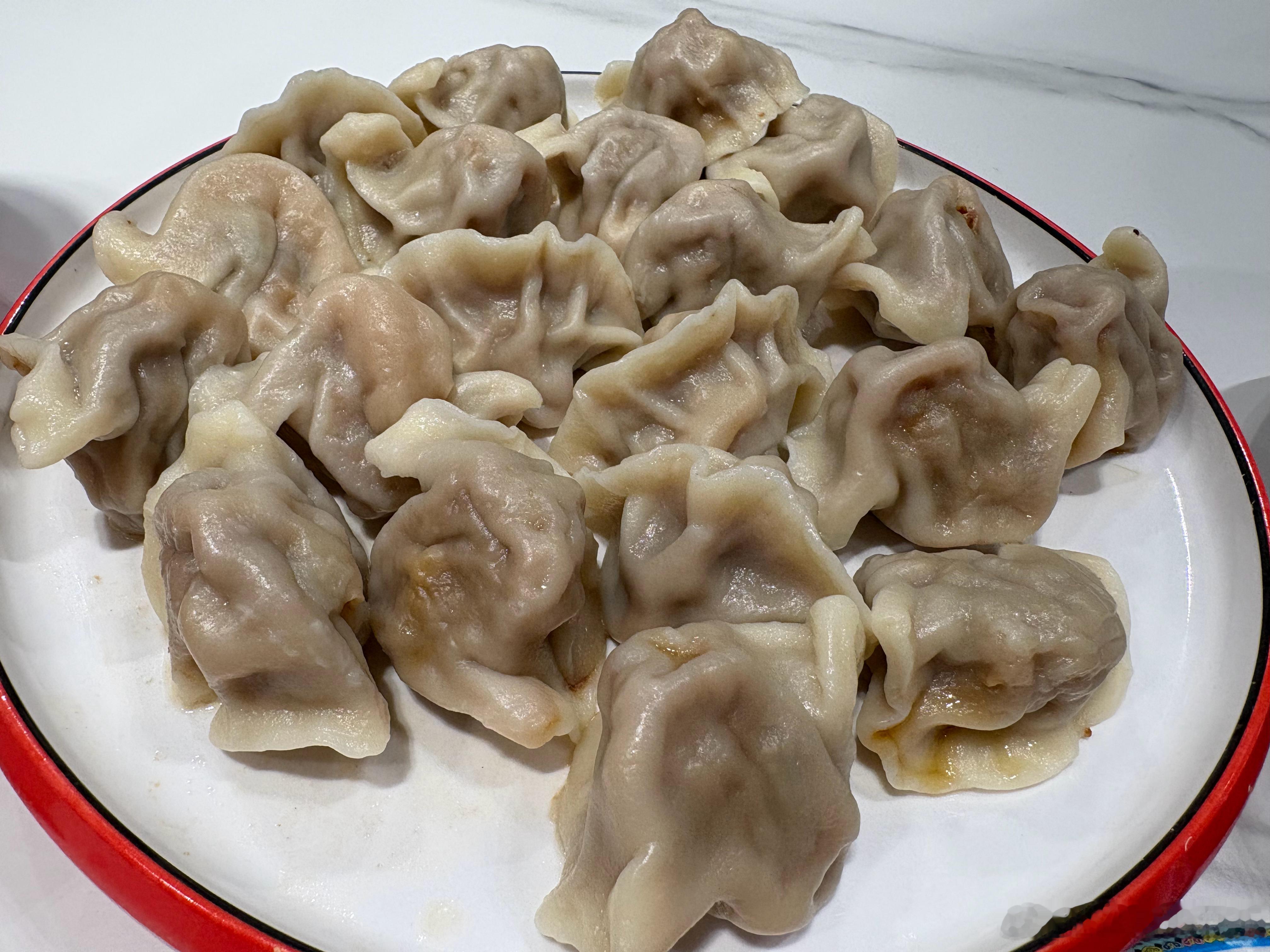 生活手记 又来吃“护小”的牛肉大葱水饺🥟啦，真的是解馋上品