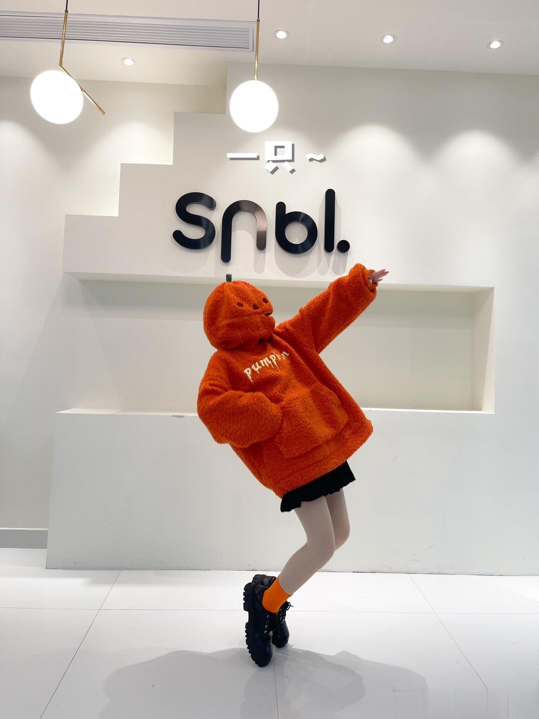 家人们，我要是万一断更了你们能理解的吧啊啊啊啊公司已经被南瓜怪占领了（瑟瑟发抖）