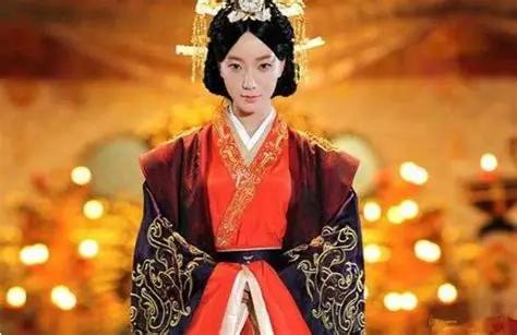 公元前91年，汉武帝将皇后卫子夫打入冷宫，还笑着告诉她一个消息，卫子夫愤然自杀。