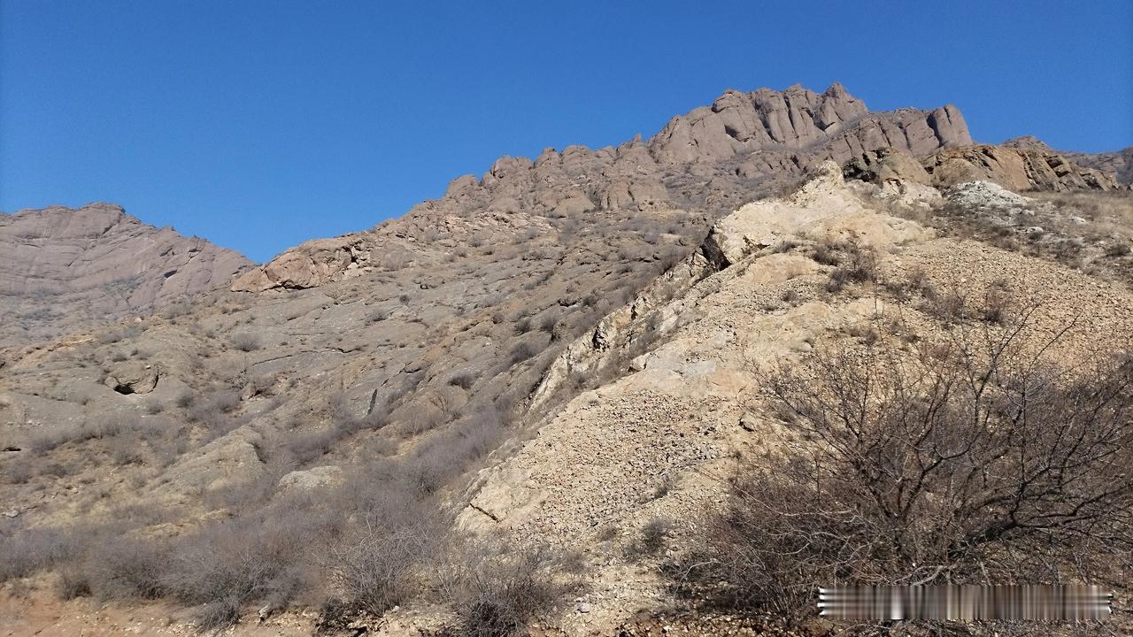 三皇庙山有多险峻，看看我走过的路就知道了