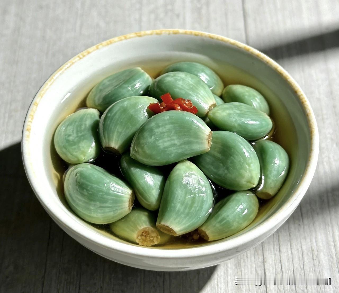 ，但 腊八节祝你事事粥全[马思纯的微笑] 传说释迦牟尼佛因粥得救，并在腊月初八这