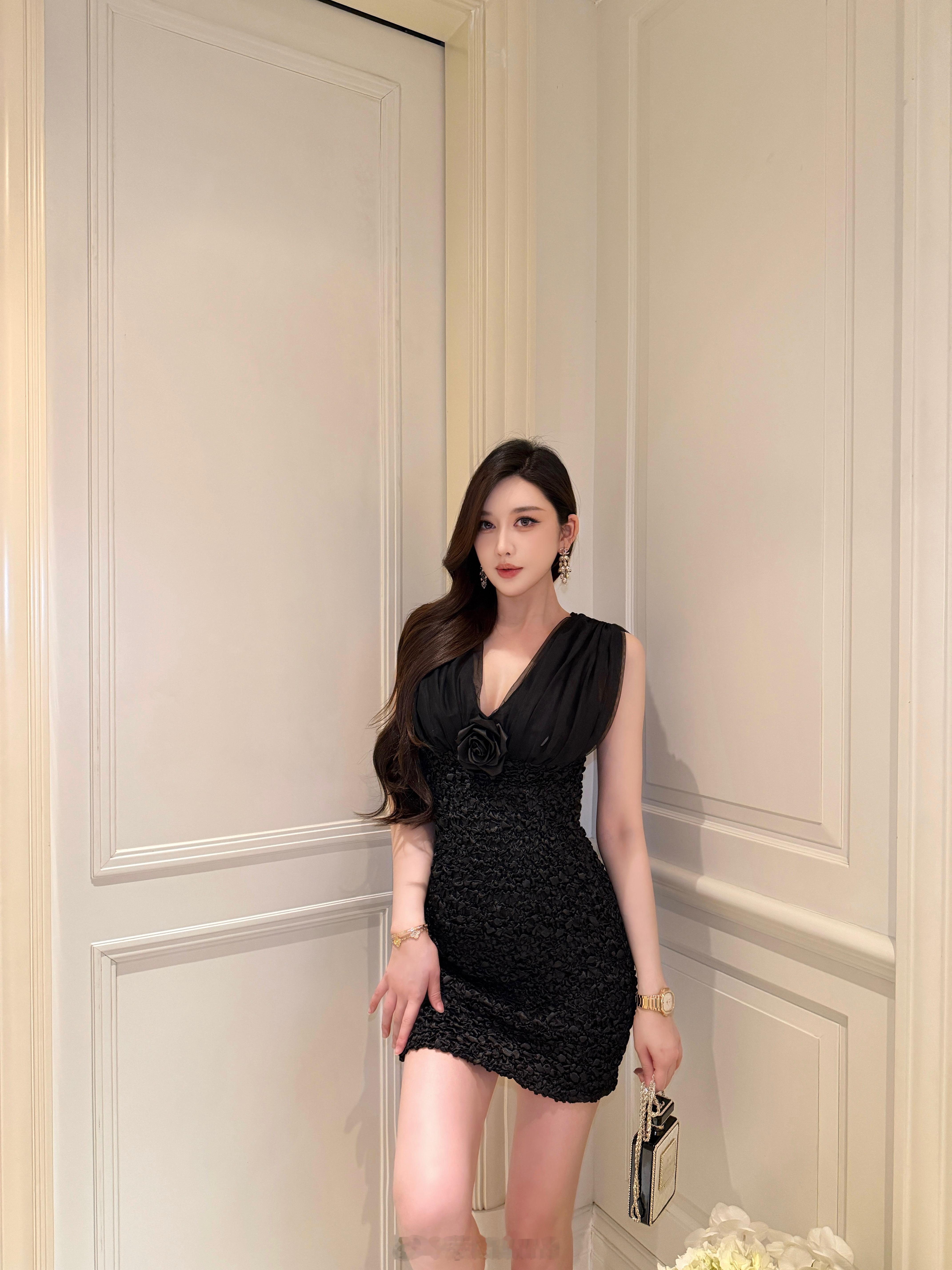 sx善喜 1/24 20:00 先来第一波年末春款… 把精致感穿身上啦 明晚 1