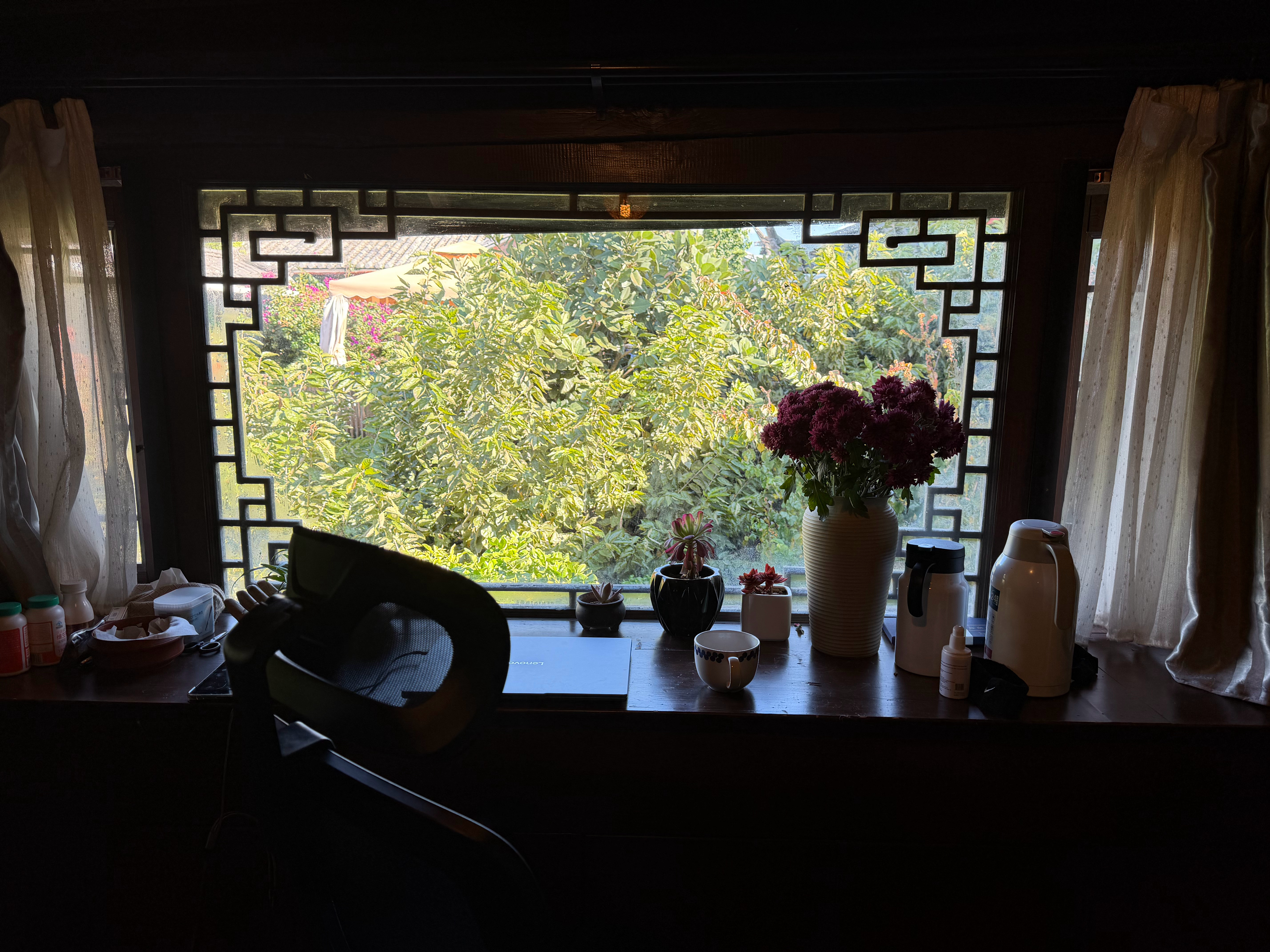 人类有一个误区，总以为“要理解了生活，才能享受生活”。事实上，“理解”只是一种“