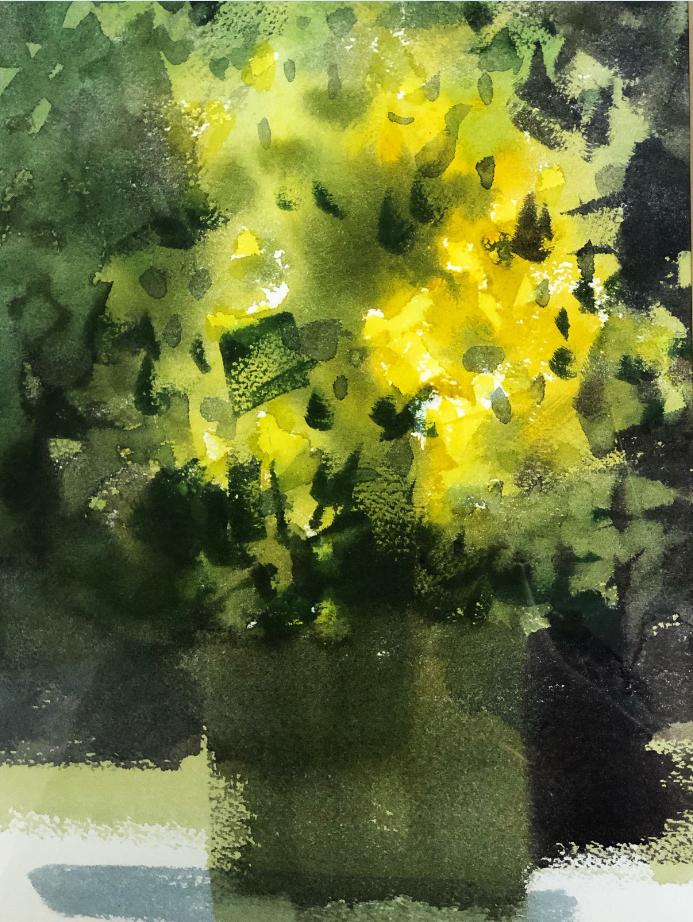 用黄绿二色速写春天，清透的黄点染花瓣，几抹新绿勾出蓬松茎叶，不过分雕琢，像春光本