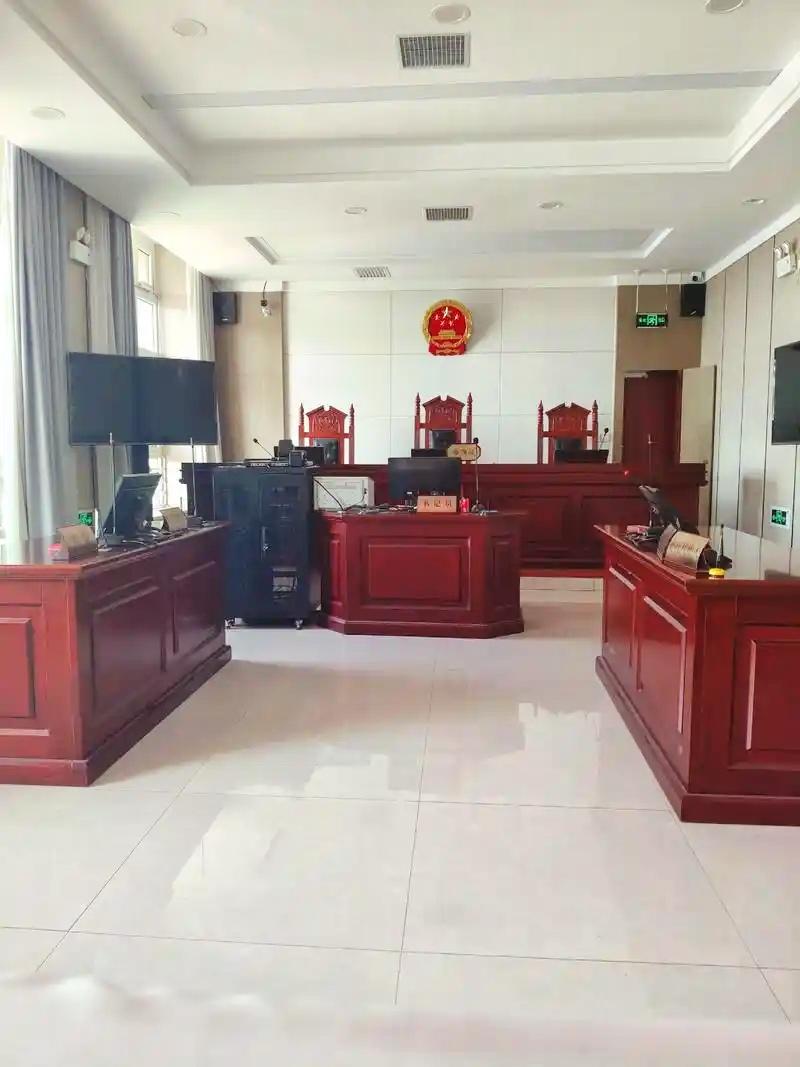 我曾觉得，在法院检察院干得好好的人，辞职出来做律师？是不是傻啊？

后来才慢慢看