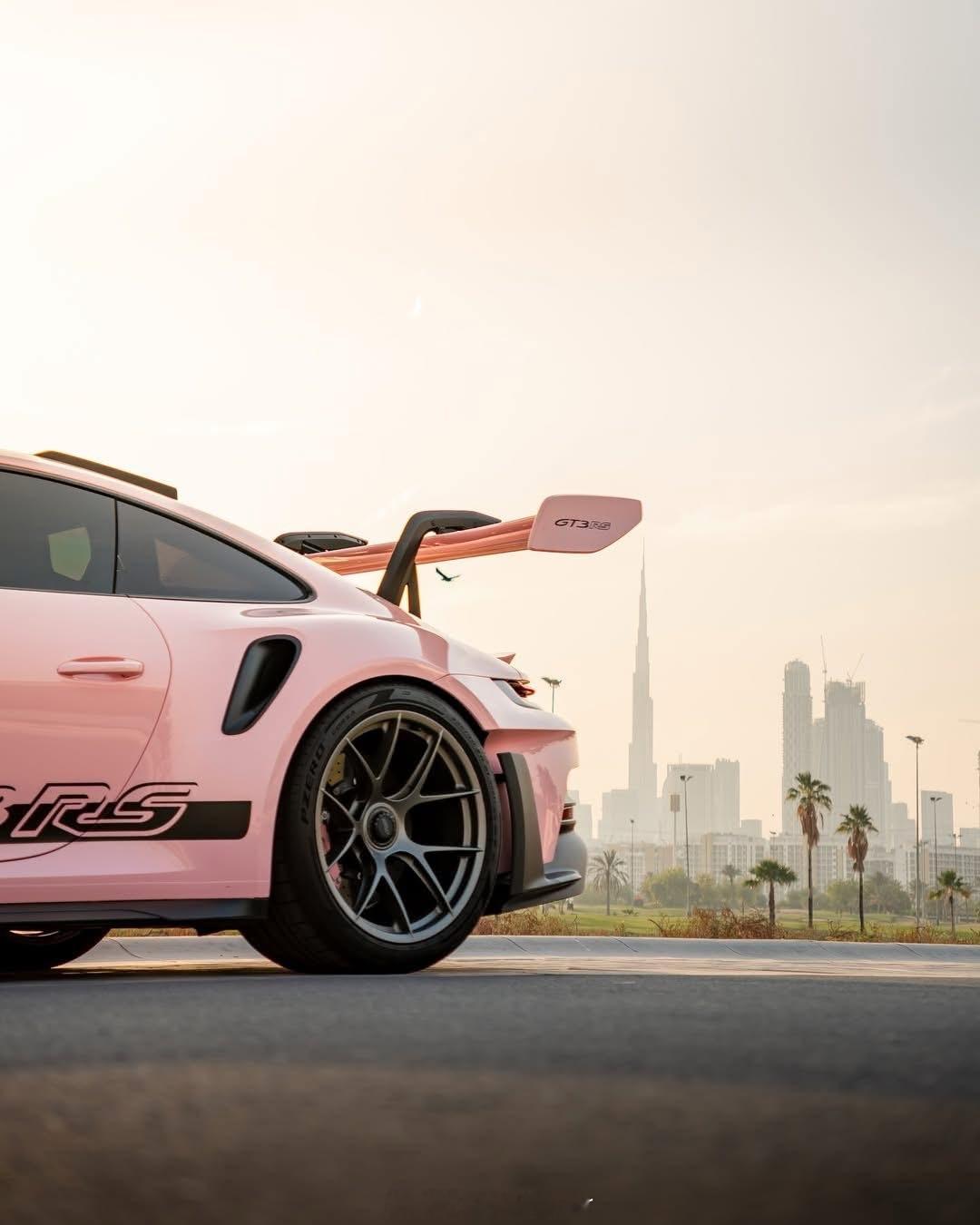 迪拜🇦🇪🇦🇪🇦🇪樱花粉🌸🌸🌸911 GT3 RS[好喜欢][好