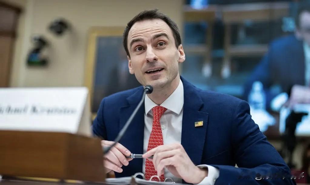 美国白宫污蔑中国偷AI技术？！
想笑掉大牙，真实原因藏不住了！
 
4月24日，