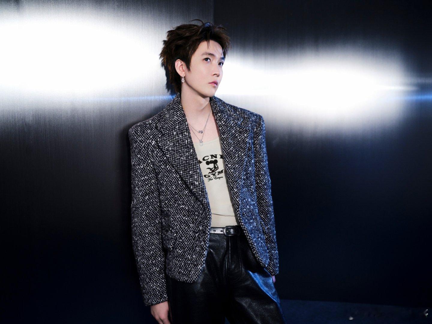 成都的朋友们，TizzyT流行成都演唱会 4月15日14:00预售正式开抢！的舞