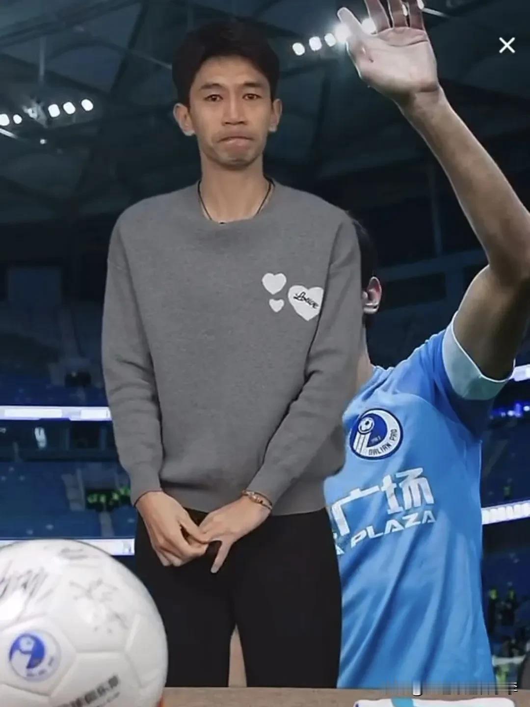 朱挺退役了，哭的稀里哗啦的
吕鹏、费煜和马里奥吕焯毅将加盟大连智行
现在大连人队