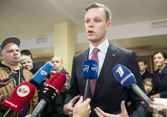 立陶宛外交部长Gabrielius Landsbergis呼吁欧盟“以武力的语言