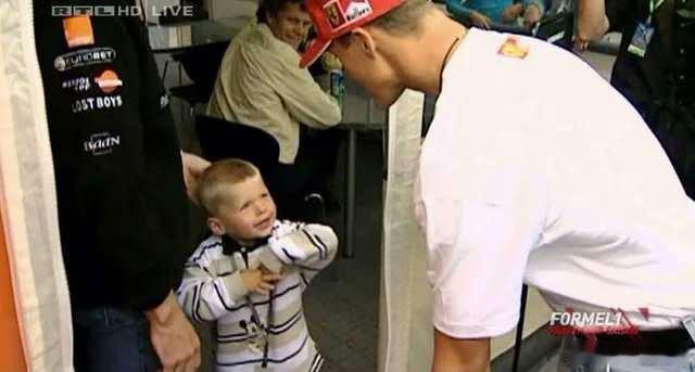 单赛季赢得比赛场次超过车队总冠军场次的车手：迈克尔·舒马赫（1994）马克斯·维