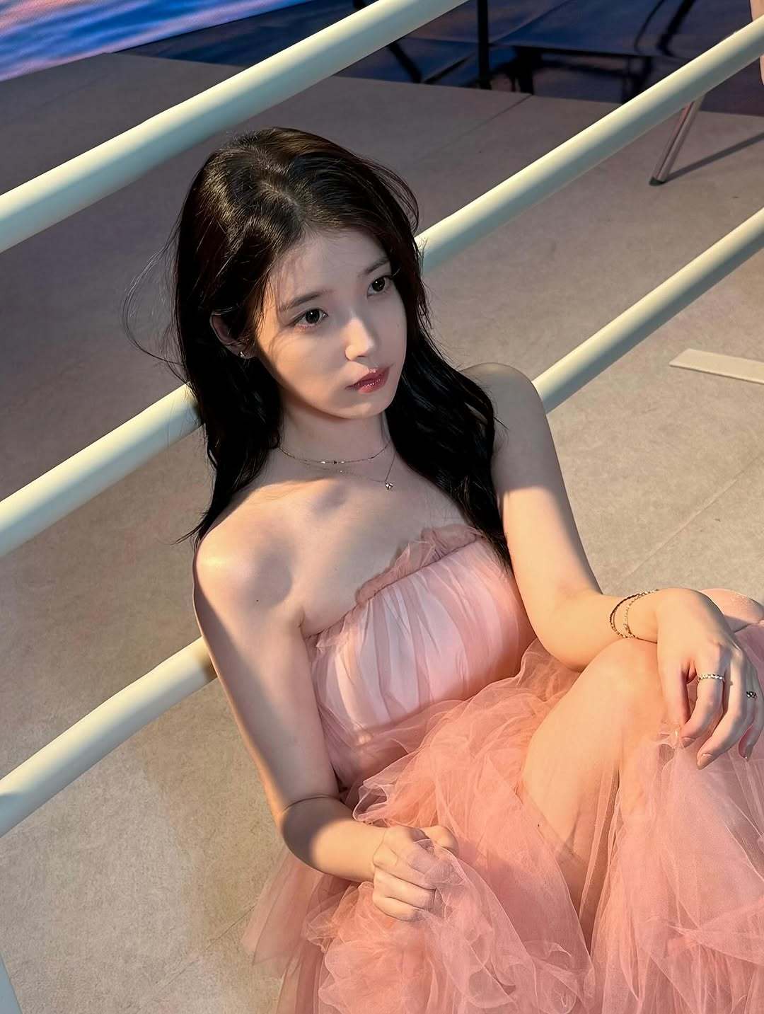 IU ​​​