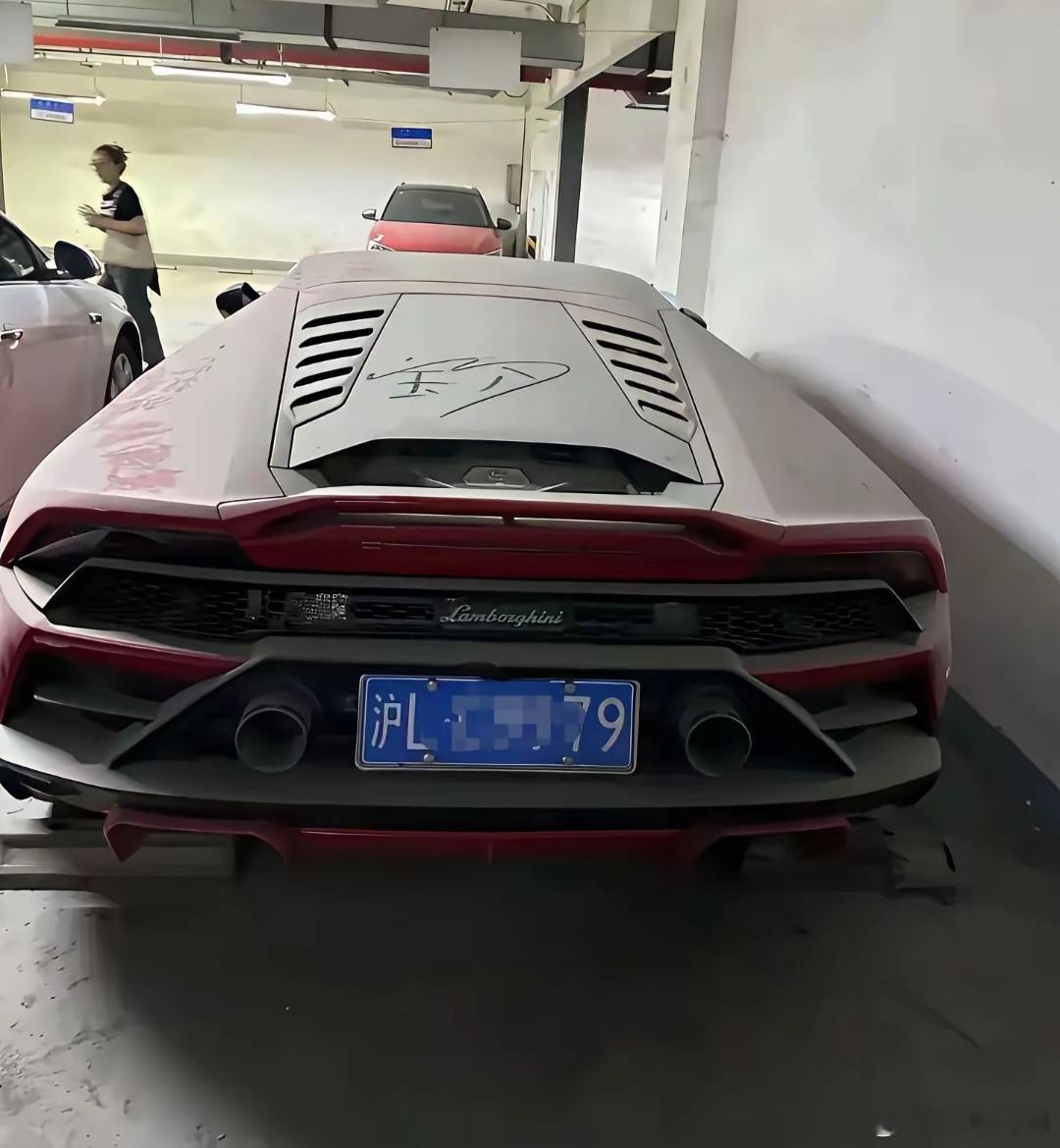 被遗忘的上海豪车，司机去哪儿了？[无聊] ​​​