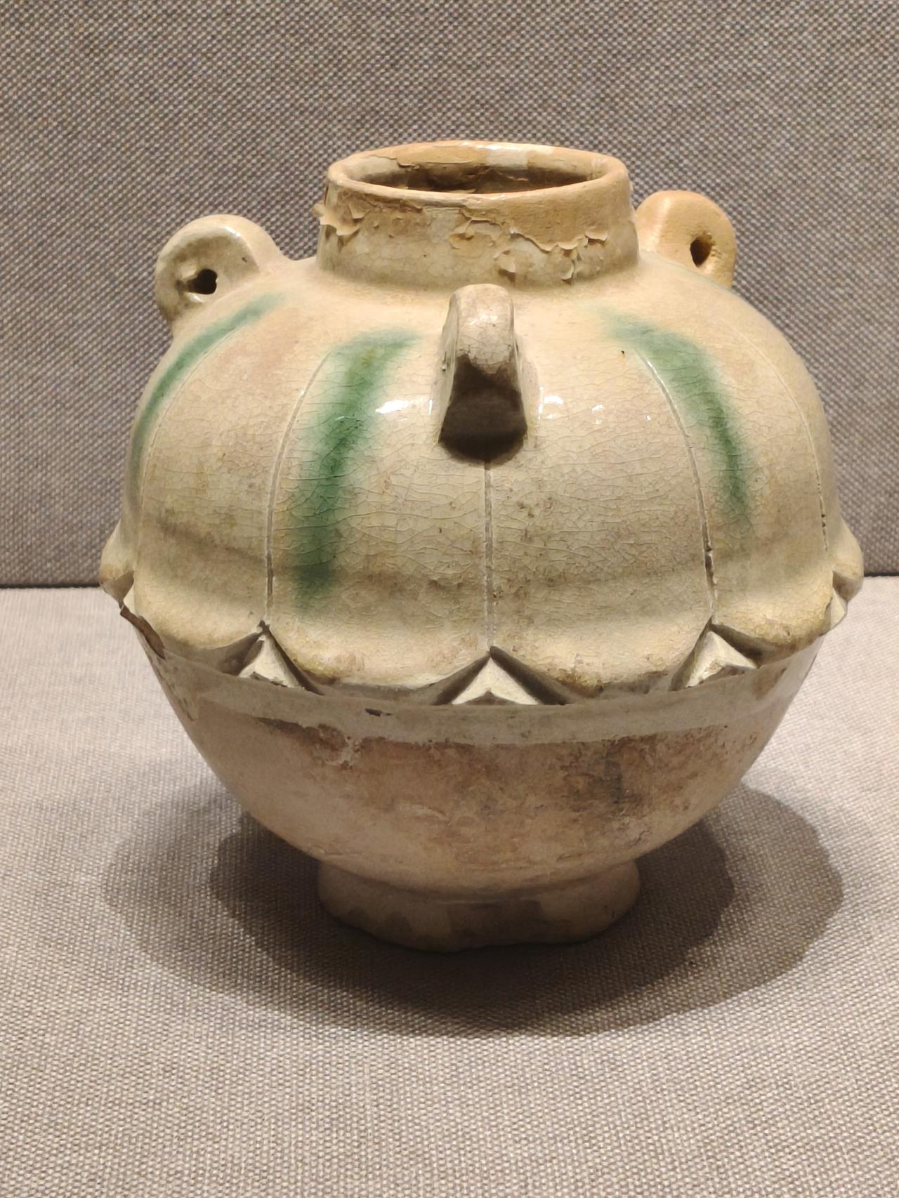 北齐，白釉绿彩！最早的白釉！瓷器 收藏