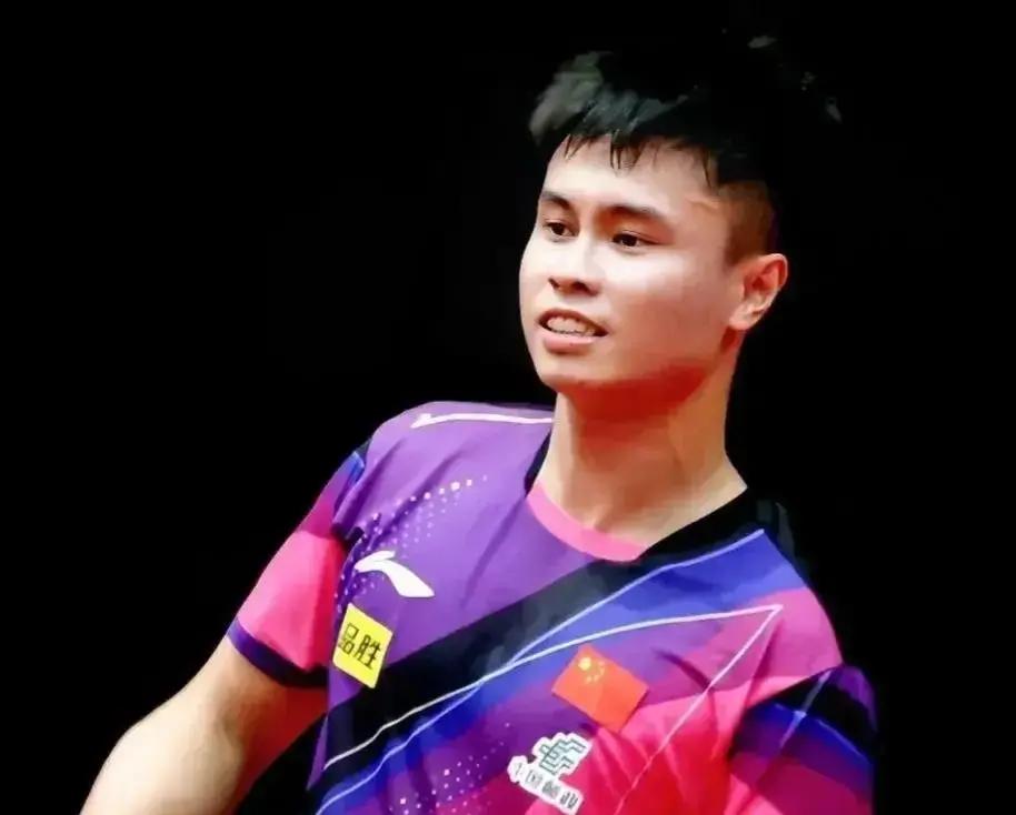 放手一搏！周启豪迎战2017世界杯冠军奥恰洛夫，能否守住国乒最后阵地？

WTT