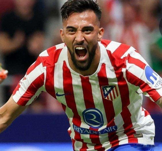 冈皇发表了留队最强音：“自从穿上马竞的球衣之一，我一天都不想脱下来。当然，我的未