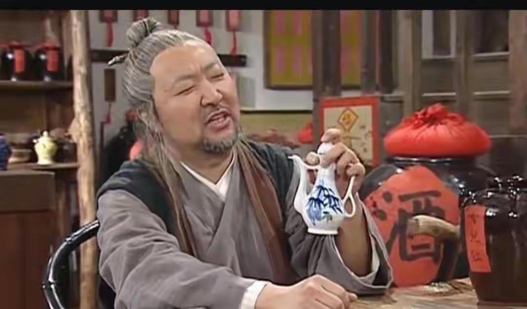 回看《武林外传》你有哪些新感受？

1 金银二老实际上是公孙乌龙和白三娘。至少话