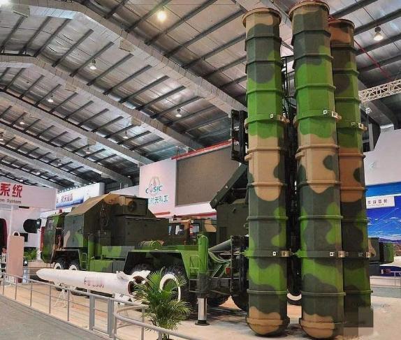 东部战区导弹全时竖起，很多人以为这是战术上的 “泄密”，是等着挨炸的活靶子。
