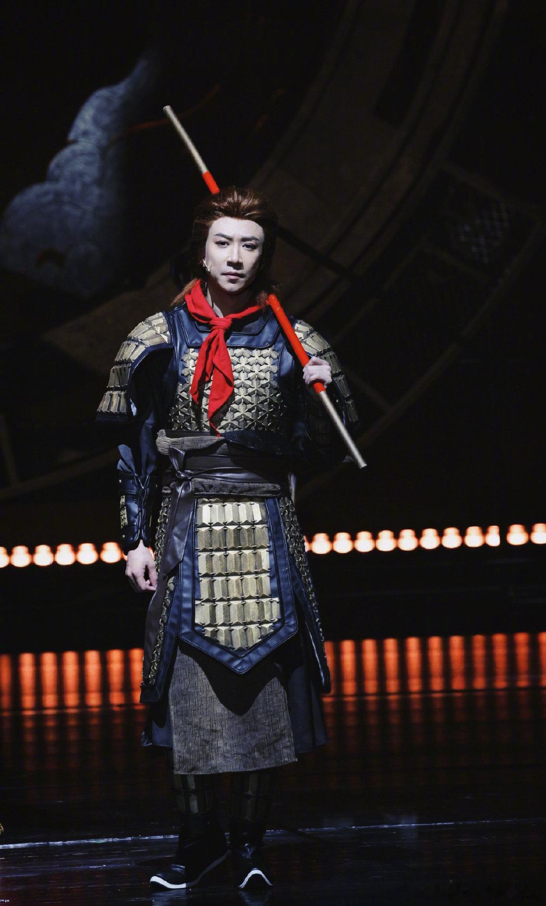 舞台剧《大话西游》，有醇厚的「前身」故事，有全体演员的包袱创新。「某」些时候，让