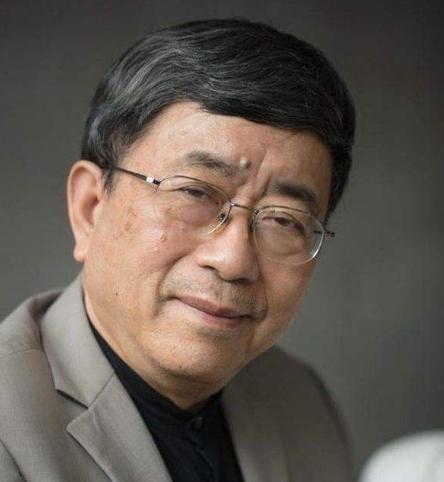 1992年，余秋雨二婚娶了小16岁的女明星马兰。新婚之夜，余秋雨向马兰提出了一个