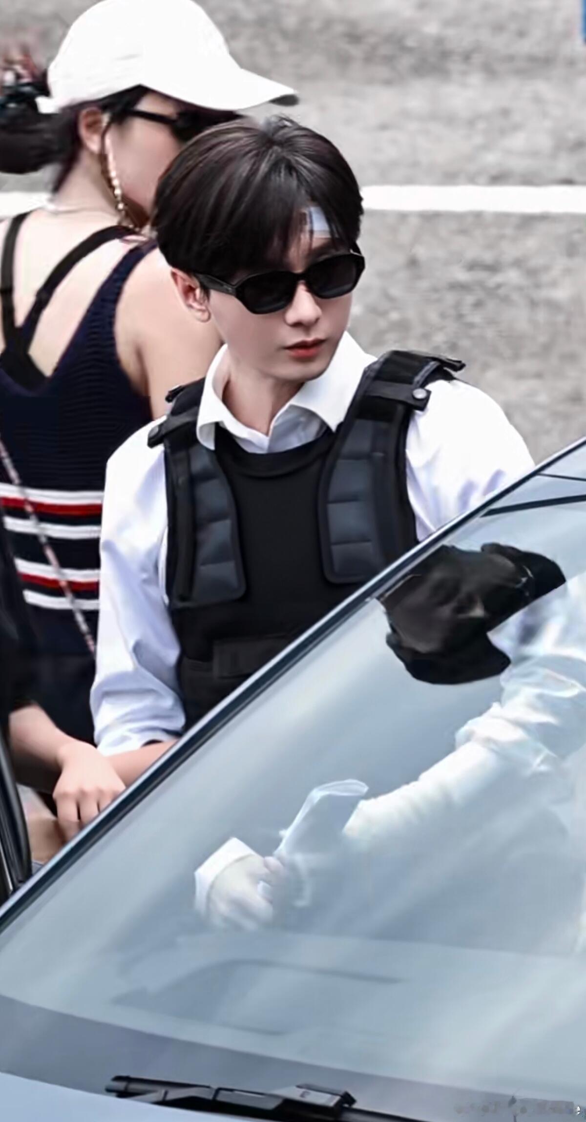 成毅成毅狩谎cy成毅林彦廷成毅从开始的活泼开放到现在的温柔内敛，是漫长岁月磨砺的