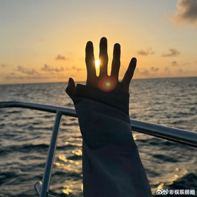 宋威龙新头像是限时版的宋威龙新头像限时宋威龙新头像怎么还是限时的呢，又换回本人帅