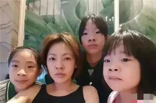 小S的三个女儿，老大老二已经捯饬过了，老三还是原型，那个大鼻孔宽鼻翼都跟小时候保