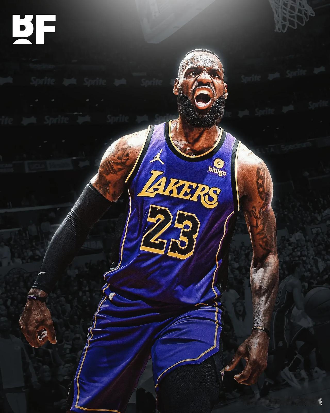 勒布朗·詹姆斯过去 8 场比赛：

🔸 31分，5篮板，13助攻
🔸 29分