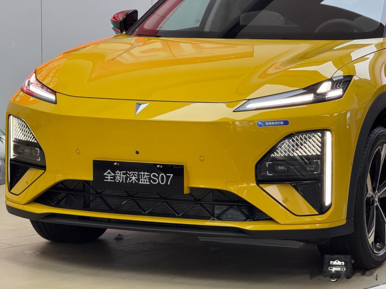 你还在为电动车续航发愁？每次计划跨城自驾，先得焦虑地查遍沿途充电桩？或许，该换一