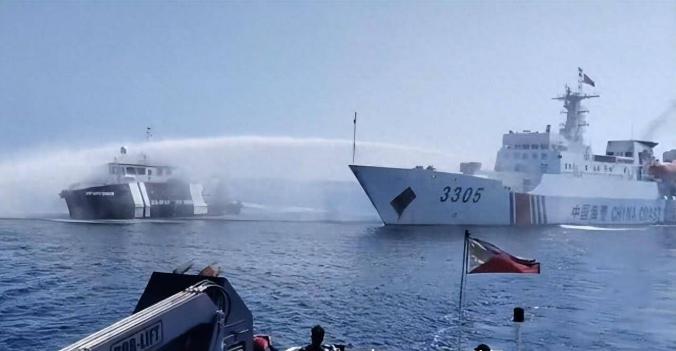 1月23日，菲军方突然官宣，要在黄岩岛附近划设军事演习管制区，对相关空域实施长达