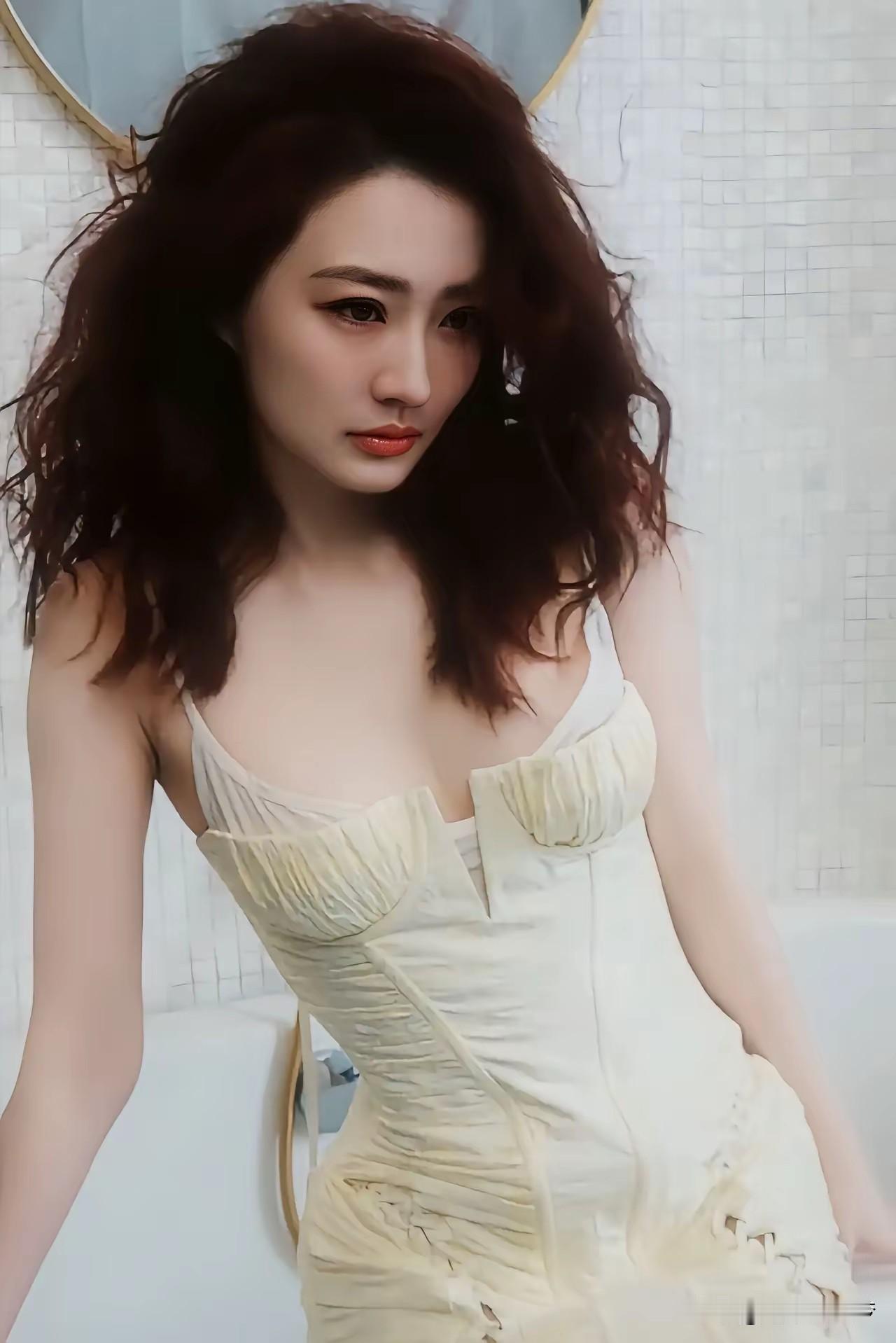 慈不掌兵，义不经商，仁不当政，善不为官。