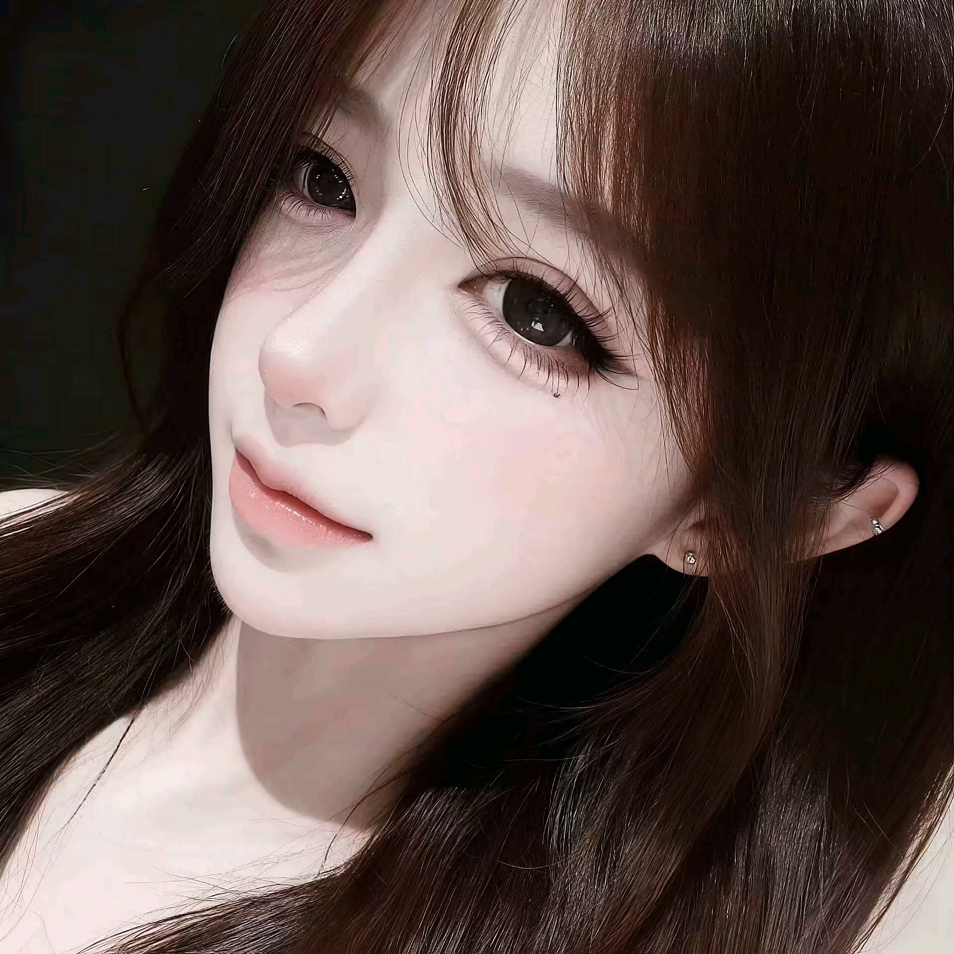 𝙒𝙚𝘾𝙝𝙖𝙩高清女生头像ins风｜氛围感｜女头｜高清 ︱ 图源网 