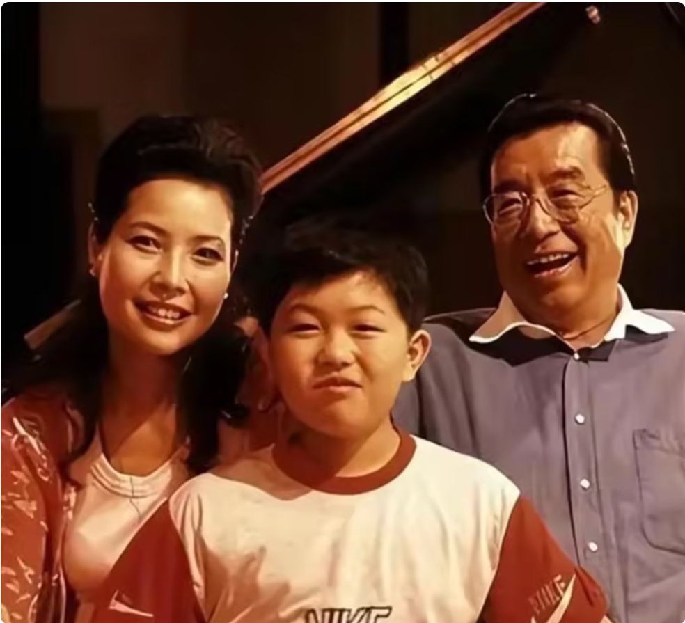 梦鸽心中永远的痛，如今60岁的她，已为改名的儿子铺好下一条路 