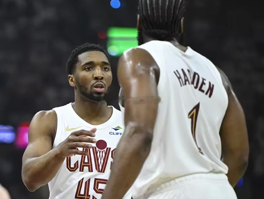 NBA东部决赛G1，骑士104-115不敌尼克斯。本场比赛骑士在末节一度取得22