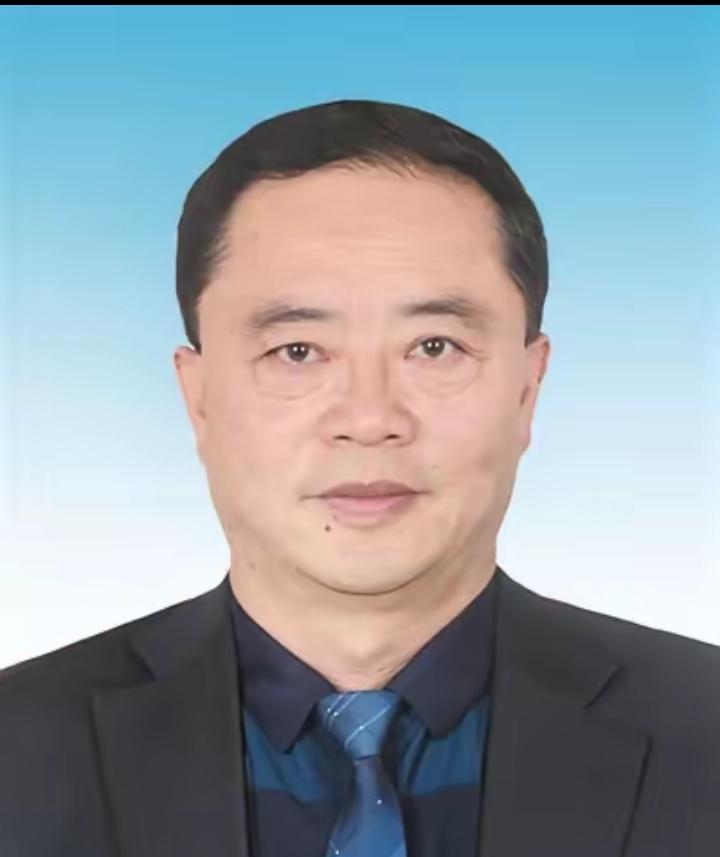 5月18日，
反腐消息❗就在刚刚，看到“马军”被查了，1963年11月出生的他是