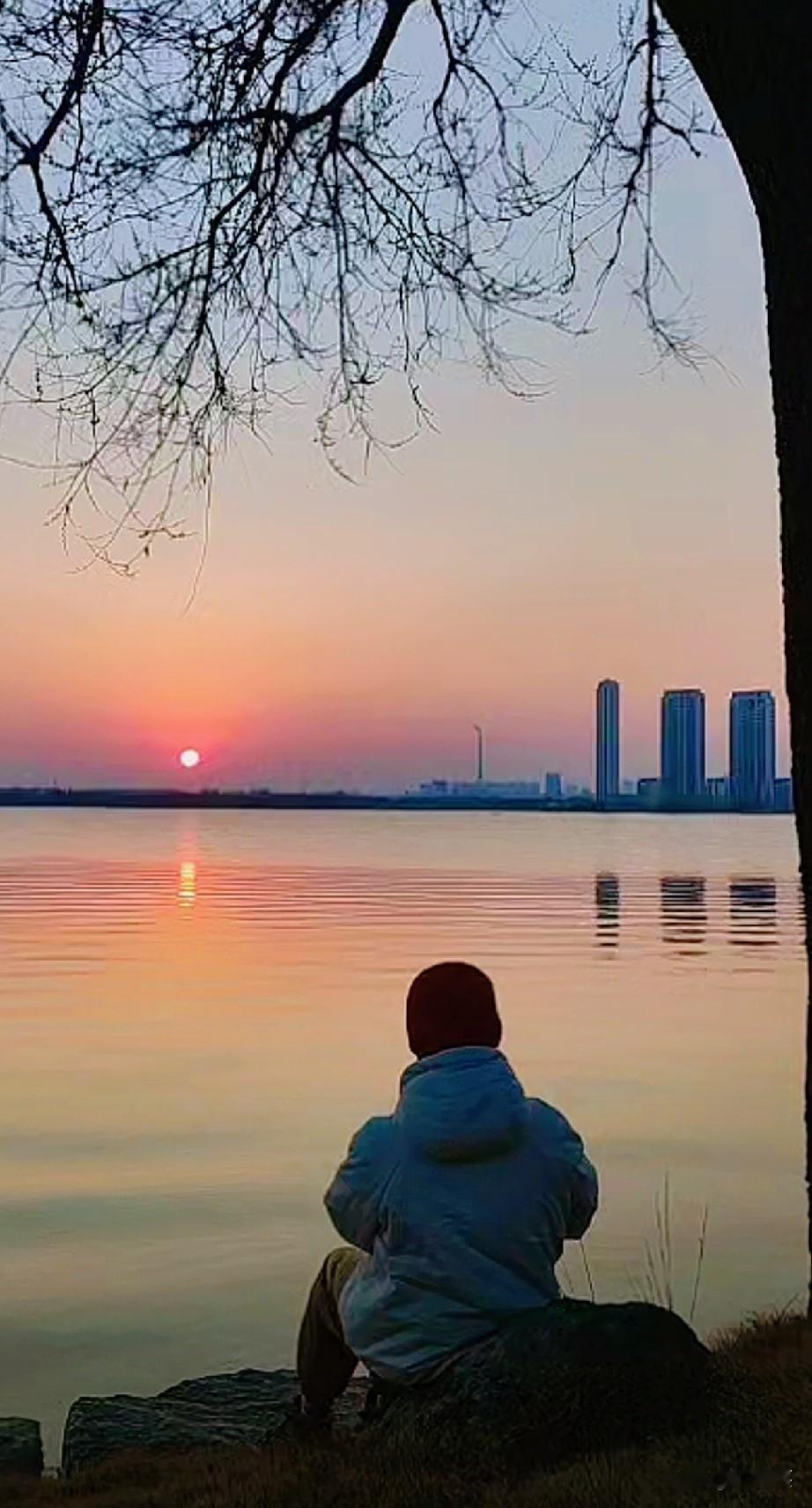 今天一早90岁老爸又发新动态！有一种急，叫你急他不急记录我的2026 

昨天