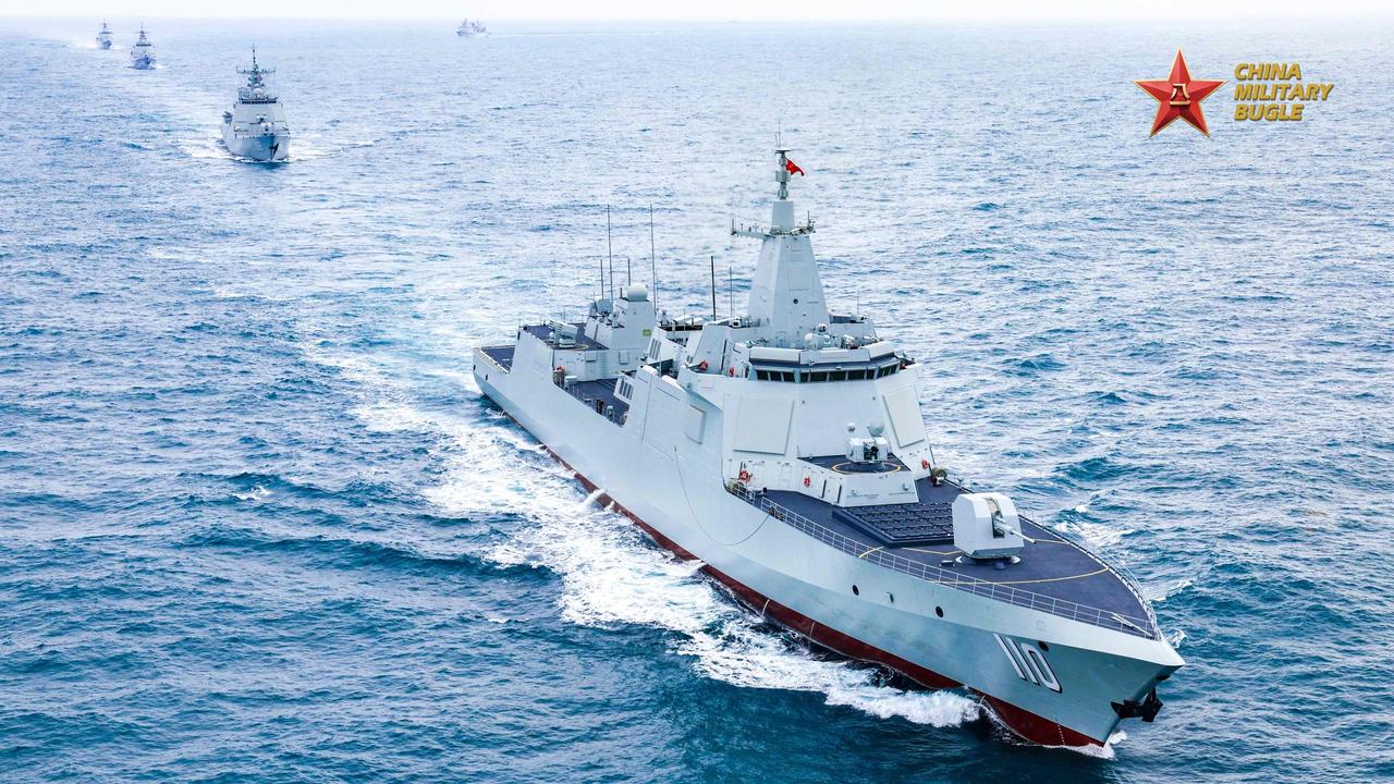 海上力量集结：隶属于东部战海军驱逐舰舰队的舰只参加海上训练，包括新上任的055型