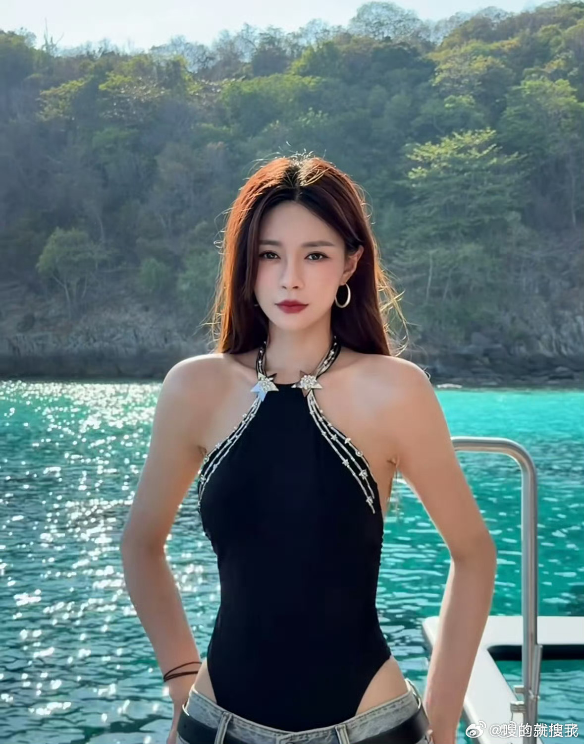 沈梦辰 全身涂粉底液沈梦辰为了美真的好拼，竟然全身都涂满粉底液，我都不敢想要花多