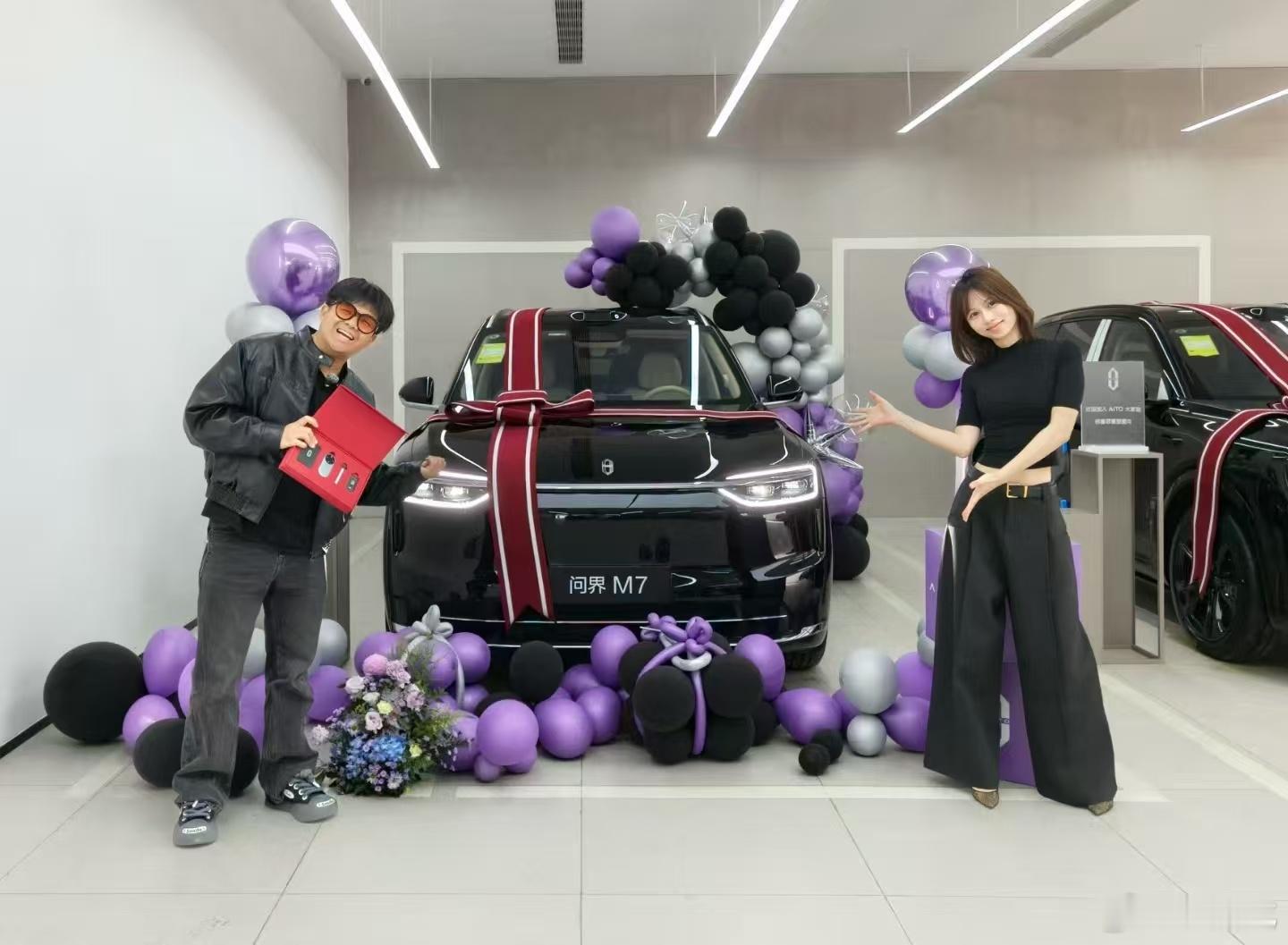 提了我的问界M7[期待]年轻人的分享欲提车后到达顶峰年轻人提车需要仪式感吗  ​