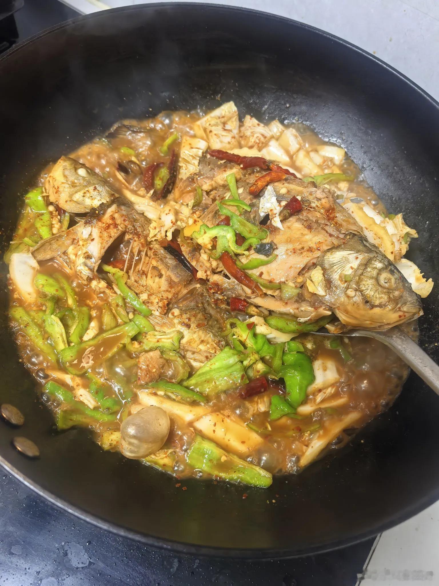 恰饭. 