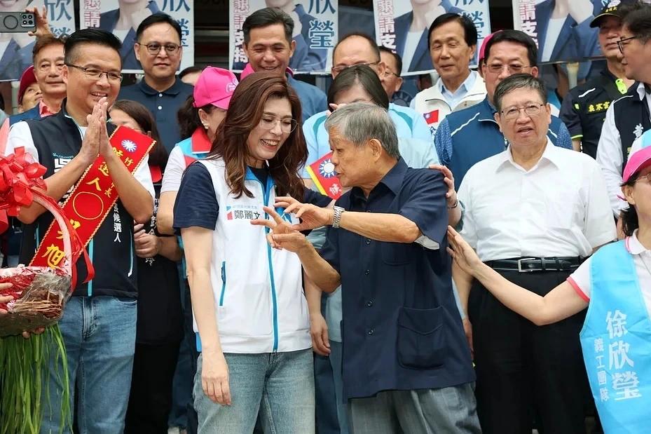 疑似呼巴掌还呛郑丽文“选输就是战犯”， 范振宗：爱之深、责之切
国民党主席郑丽文