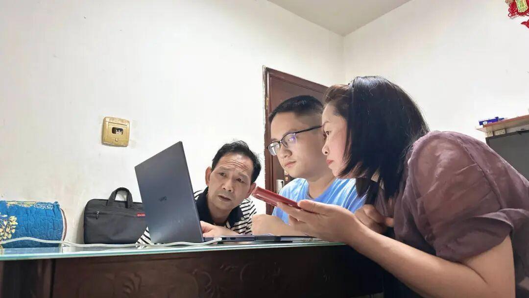 全网关注的方宇翔（湖北人），高考586分！

6月25日凌晨4点35分，远安县鸣