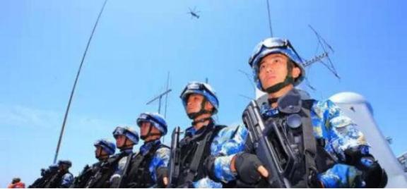站在日本决策层的角度。一旦战争爆发，不管是输还是赢，都是赢。通过对华战争，把美国